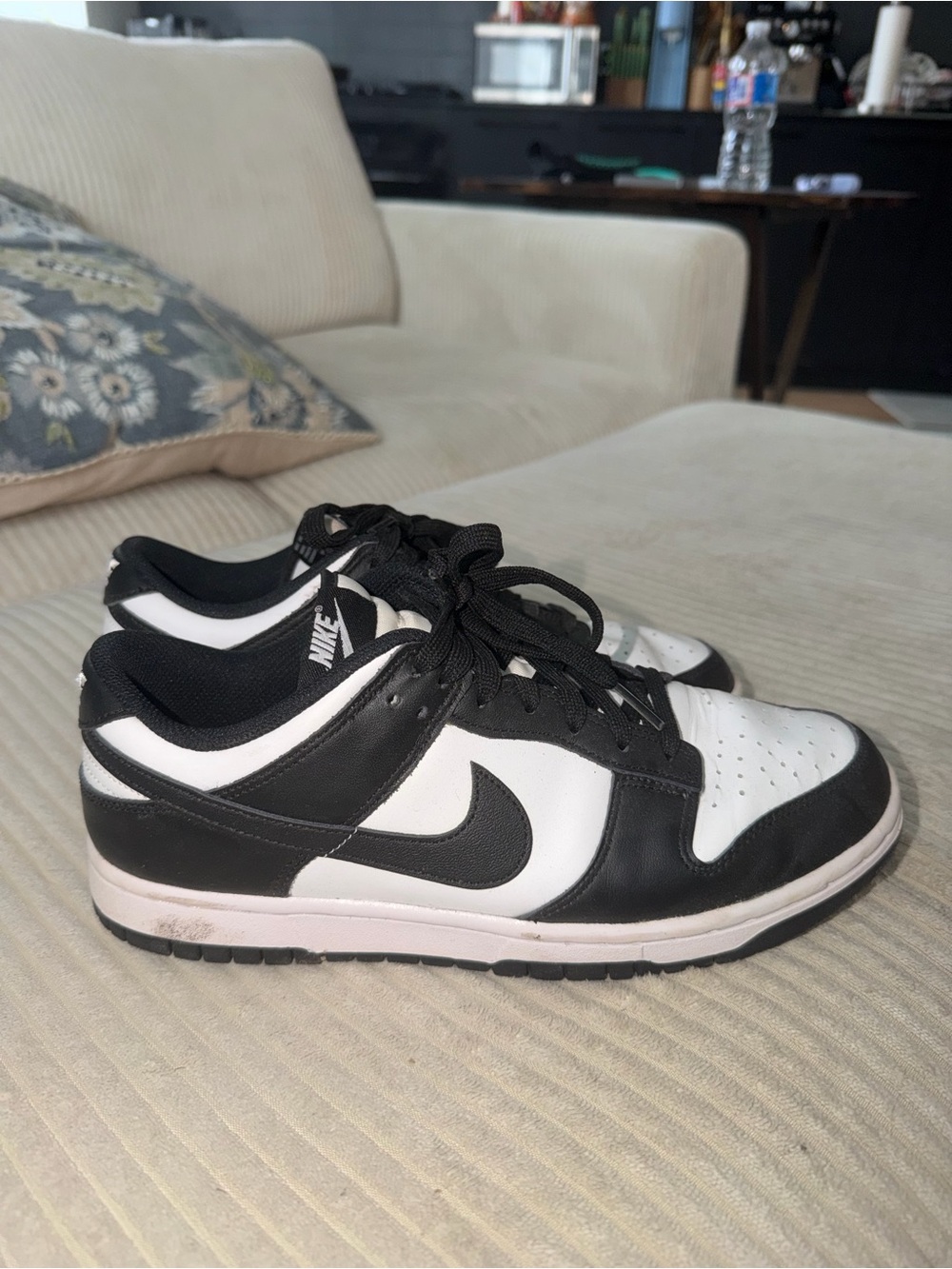 Nike Women’s Dunk Low Sneakers - size 9.5. worn once
